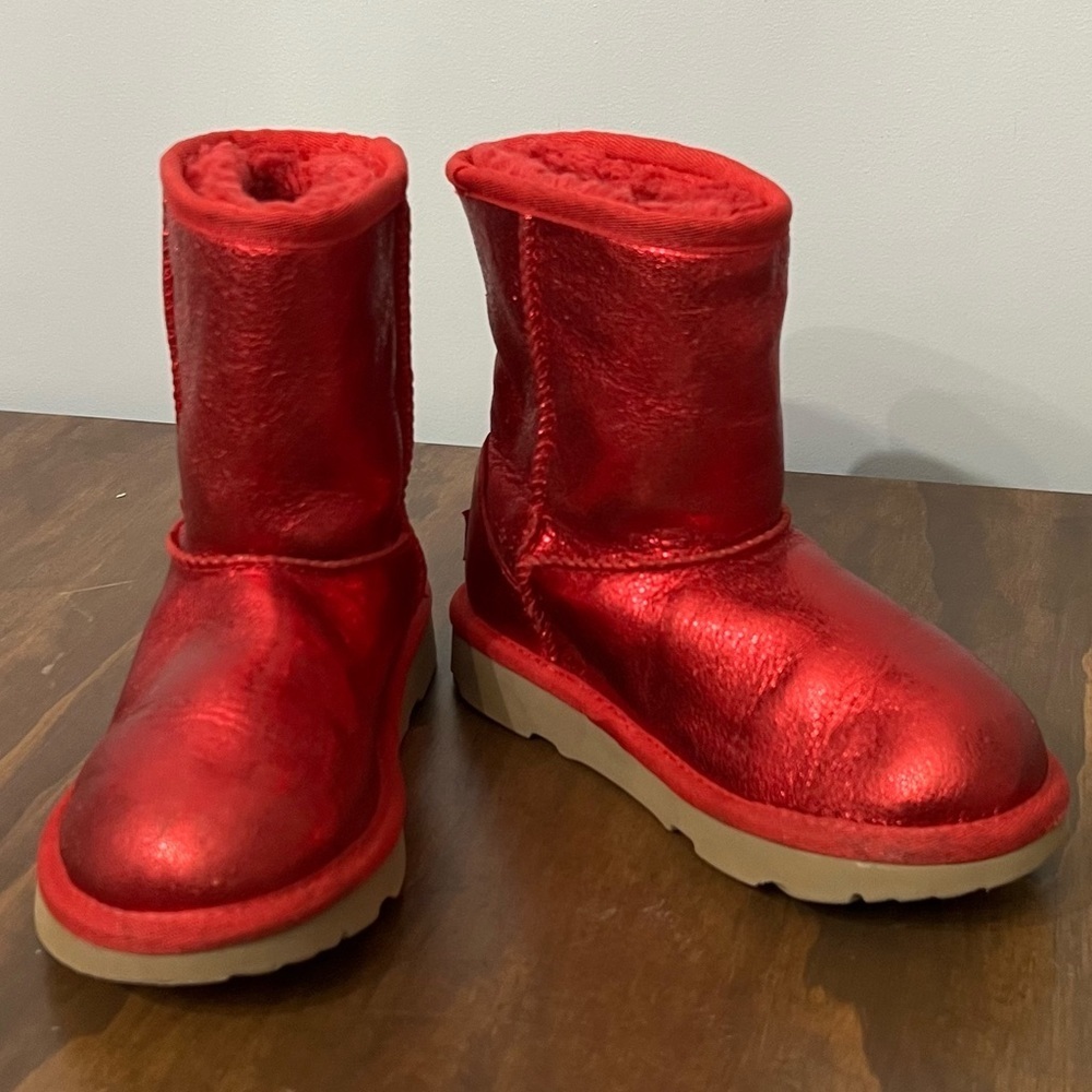 UGG Youth girls Classic Ii Metallic Sparkle Fashion Boot size US 13C